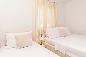 Apartments Ani