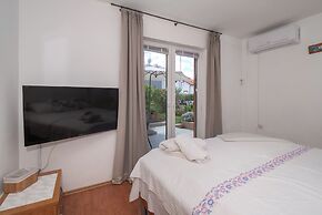 Apartments Jak
