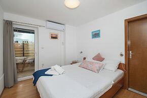 Apartments Jak