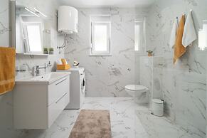 Apartments Lux 2