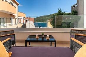 Apartments Lux 1