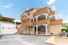 Apartments Lux 1