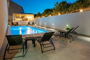 Apartments Lux 1