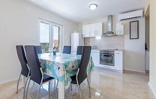 Apartments Dalis