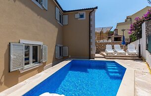 Apartments Dalis