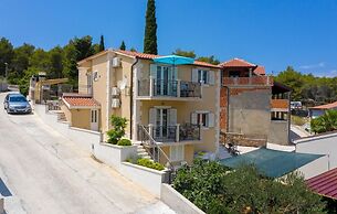 Apartments Dalis