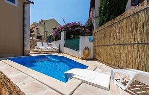Apartments Dalis