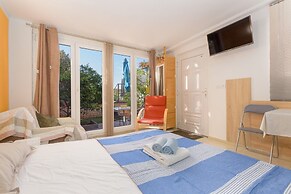 Apartment Orange