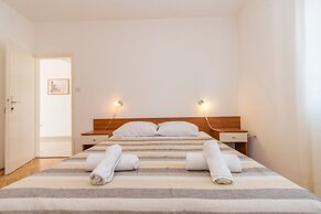 Apartment Ivo
