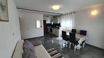 Apartment Ivo