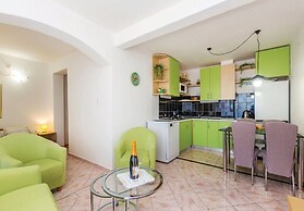 Apartments Ivni