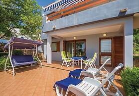 Apartments Ivni