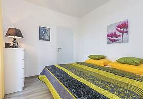 Apartments Ivni
