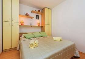 Apartments Ivni