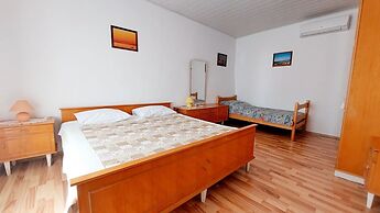 Apartment Nadi