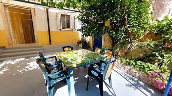 Apartment Nadi