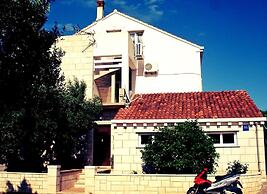 Apartments Krila