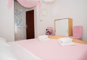 Apartment Mira