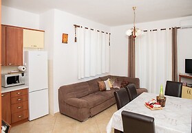 Apartment Mira