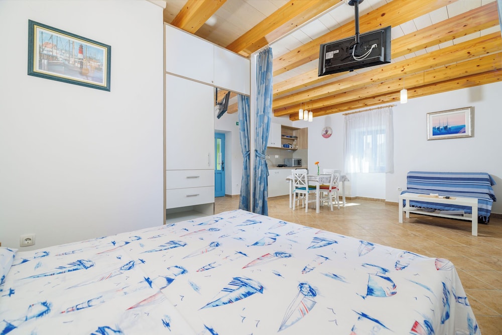 Apartments Insula Insule