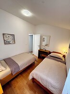 Apartments Erikas