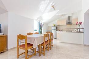 House Brist