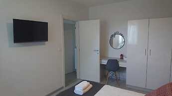 Apartments and Room Mario