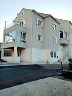 Apartments Mira