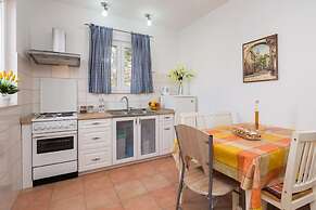 Apartments Ivo