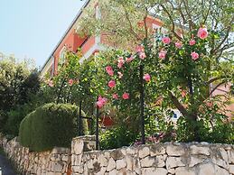 Apartments Ivo