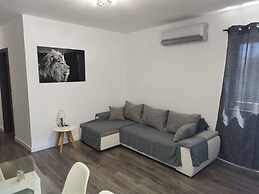 Apartments Dora