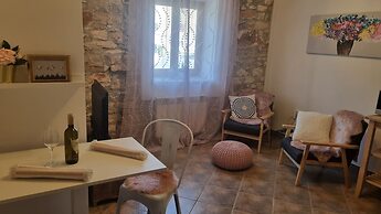 Apartments and Room Perstel
