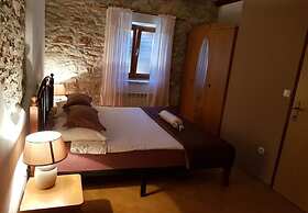 Apartments and Room Perstel