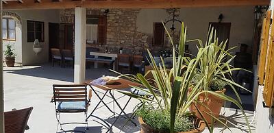 Apartments and Room Perstel