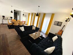 Apartment Tom