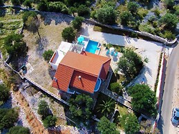 House Stone&olive