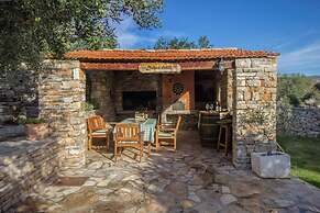 House Stone&olive