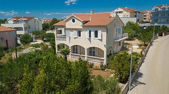 Apartments Josip