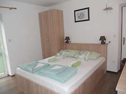 Apartments Ivo