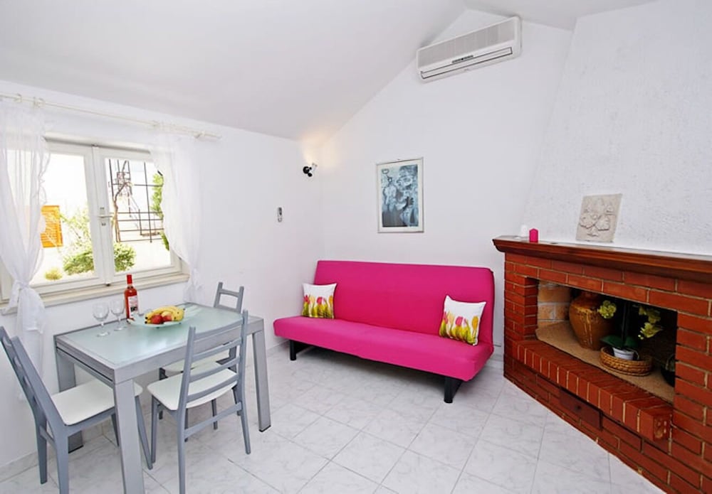 House Ivi