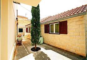 House Ivi