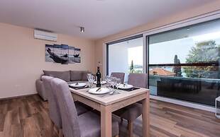Apartments Marina