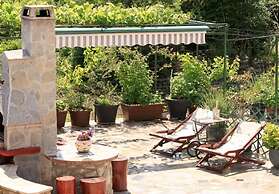 House Ana