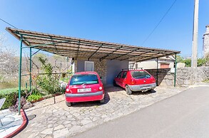House Ana