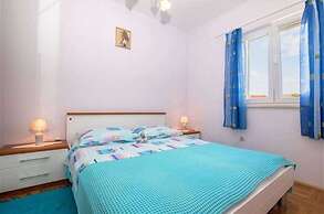 Apartment Mer