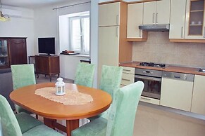 House Mari
