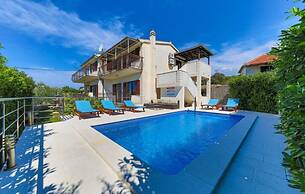 House Rafaeli