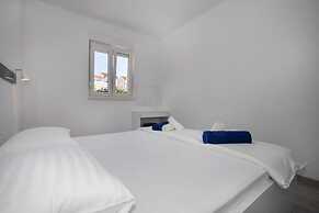 Apartments Dragan