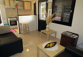 House Tia