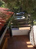 House Tia